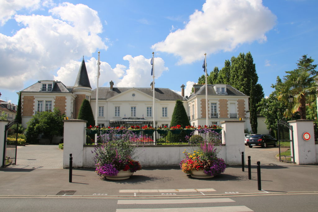 La Mairie Et Ses Services - Roissy En Brie